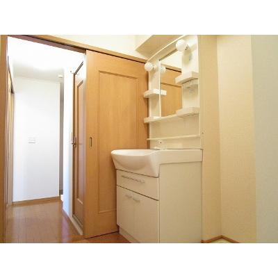apartment 茨城県石岡市東光台３丁目２－８ 

↓地図はこちらから