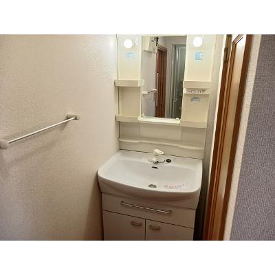 apartment 茨城県小美玉市小川１３８２－２ 

↓地図はこちらから