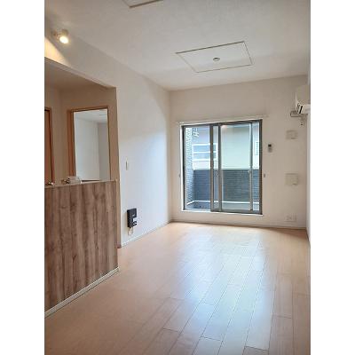 シンボリ　アニメイト　Ⅱ 202【管理NO：1-019130502-02020】 ★家具家電は申し込み後に搬入します★の物件写真2