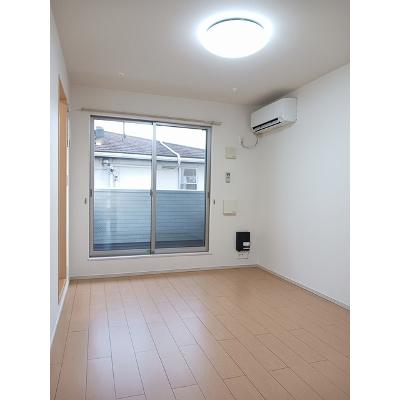 モデッサⅢ１０３７ 202【管理NO：1-019079301-02020】 ★家具家電は申し込み後に搬入します★の物件写真2