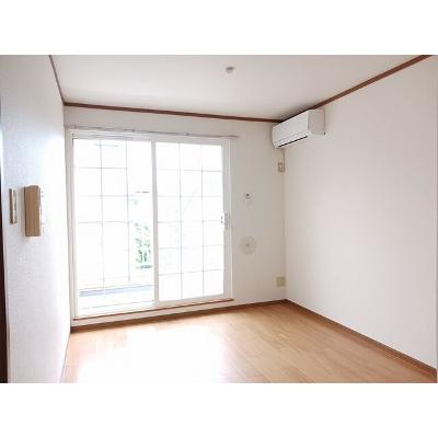 ＦＫＫ 201【管理NO：1-011003701-02010】 ★家具家電は申し込み後に搬入しますの物件写真2