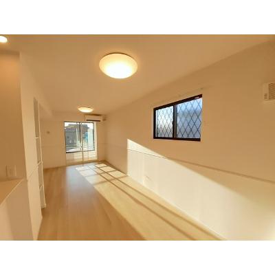 クロスローズ　パレス 101【管理NO：1-027281101-01010】 ★家具家電は申し込み後に搬入しますの物件写真2