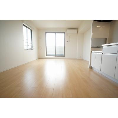 グランツ 201【管理NO：1-019446601-02010】 ★家具家電は申し込み後に搬入します 2026年07月中旬入居可能の物件写真2