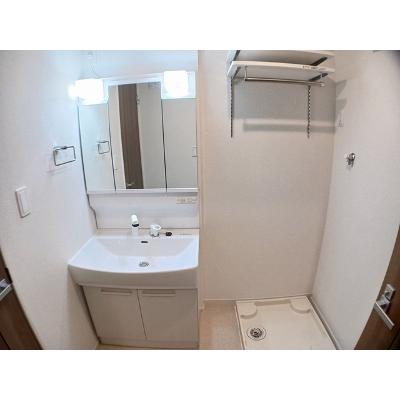 apartment 茨城県稲敷郡阿見町岡崎２丁目８－３ 

↓地図はこちらから