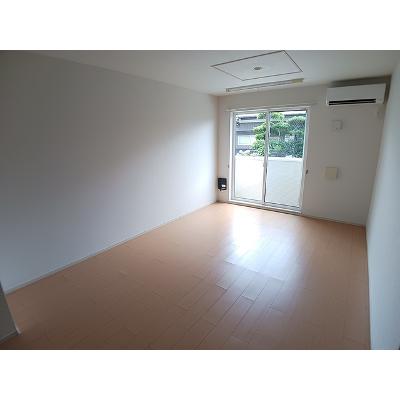 サクラ 102【管理NO：1-017992501-01020】 ★家具家電は申し込み後に搬入します★の物件写真2