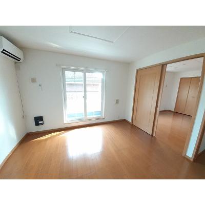 さくらヒルズ霞台　弐番館 201【管理NO：1-014340302-02010】 ★家具家電は申し込み後に搬入します★の物件写真2
