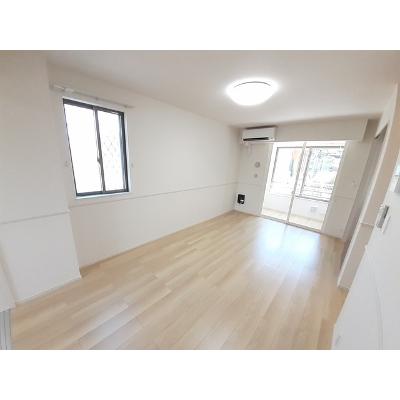 ブリッサ 105【管理NO：1-027476101-01050】 ★家具家電は申し込み後に搬入します 2026年08月中旬入居可能の物件写真2