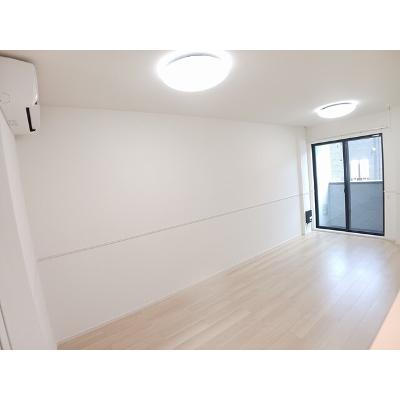 ラフレシールⅡ 103【管理NO：1-028022401-01030】 ★家具家電は申し込み後に搬入します★の物件写真2