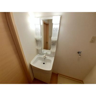 レザン 201【管理NO：1-009352701-02010】 ★家具家電は申し込み後に搬入します 2026年07月下旬入居可能の物件写真6