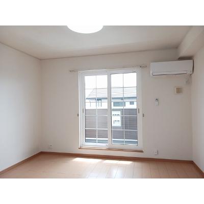マジェスタ 201【管理NO：1-015302101-02010】 ★家具家電は申し込み後に搬入しますの物件写真2