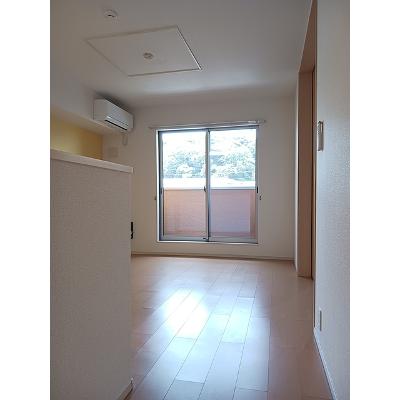 リーリエ 202【管理NO：1-020005901-02020】 ★家具家電は申し込み後に搬入します★の物件写真2