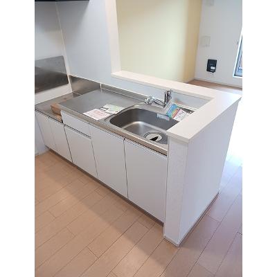 リーリエ 202【管理NO：1-020005901-02020】 ★家具家電は申し込み後に搬入します★の物件写真3