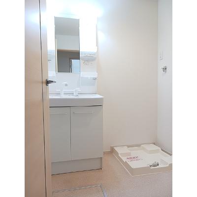 リーリエ 202【管理NO：1-020005901-02020】 ★家具家電は申し込み後に搬入します★の物件写真6
