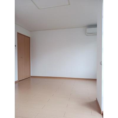 プラシード 102【管理NO：1-014929301-01020】 ★家具家電は申し込み後に搬入します★の物件写真2