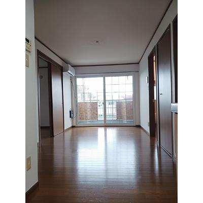 グランメゾンⅡ 102【管理NO：1-011864502-01020】 ★家具家電は申し込み後に搬入します★の物件写真2