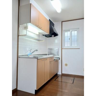 グランメゾンⅡ 102【管理NO：1-011864502-01020】 ★家具家電は申し込み後に搬入します★の物件写真3