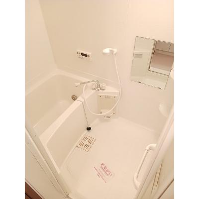 グランメゾンⅡ 102【管理NO：1-011864502-01020】 ★家具家電は申し込み後に搬入します★の物件写真4