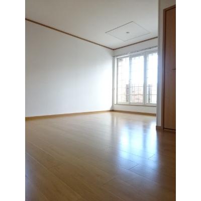 サニー　コートⅡ 204【管理NO：1-012531702-02040】 ★家具家電は申し込み後に搬入します★の物件写真2