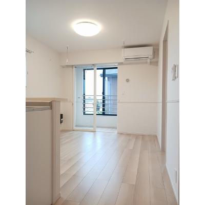 ニコリヴⅡ 201【管理NO：1-028404102-02010】 ★家具家電は申し込み後に搬入します 2026年10月中旬入居可能の物件写真2