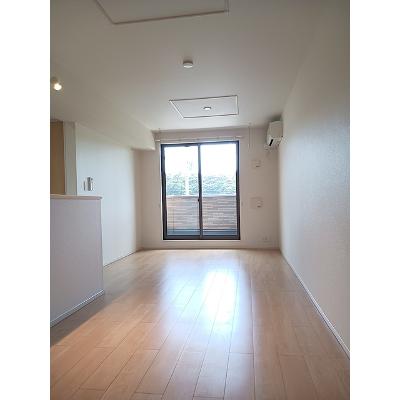グランシルム 201【管理NO：1-023107801-02010】 ★家具家電は申し込み後に搬入しますの物件写真2