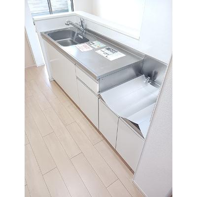 グランシルム 201【管理NO：1-023107801-02010】 ★家具家電は申し込み後に搬入しますの物件写真3
