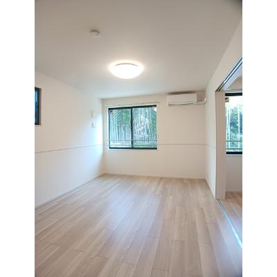 カーサフロイデ 205【管理NO：1-028621801-02050】 ★家具家電は申し込み後に搬入します★の物件写真2