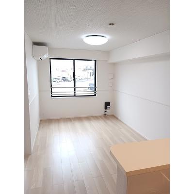 メゾン・ド・リュミエールⅢ 203【管理NO：1-028300601-02030】 ★家具家電は申し込み後に搬入します★ ★2026年09月下旬入居可能★の物件写真2