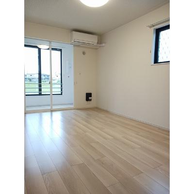 カーサ　リザイヤ　Ⅰ 101【管理NO：1-026562001-01010】 ★家具家電は申し込み後に搬入します★の物件写真2