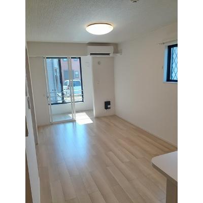 ココ　セカンド 102【管理NO：1-026323902-01020】 ★家具家電は申し込み後に搬入しますの物件写真2