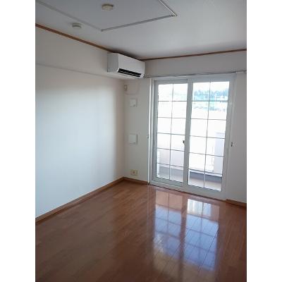 ファミールⅣ 102【管理NO：1-013310102-01020】 ★家具家電は申し込み後に搬入します★の物件写真2