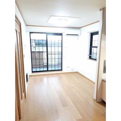ティーフベルクＢ 201【管理NO：1-012011402-02010】 ★家具家電は申し込み後に搬入します★の物件写真2