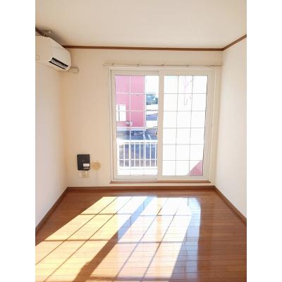 アヴニールⅩⅠ 103【管理NO：1-011429802-01030】 ★家具家電は申し込み後に搬入します★の物件写真2