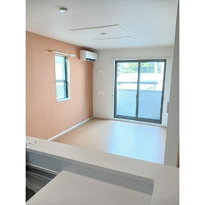 コッティ　Ⅰ 101【管理NO：1-020900901-01010】 ★家具家電は申し込み後に搬入します★の物件写真2