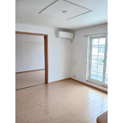 カーサ・グラード 201【管理NO：1-014681001-02010】 ★家具家電は申し込み後に搬入します★の物件写真2
