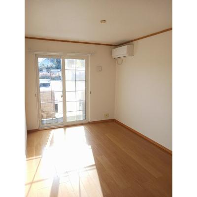 フォーリーフＢ 102【管理NO：1-013354502-01020】 ★家具家電は申し込み後に搬入します★の物件写真2
