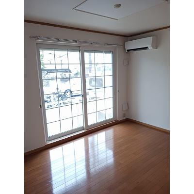 ファースト　デューⅠ 102【管理NO：1-012147801-01020】 ★家具家電は申し込み後に搬入します★の物件写真2