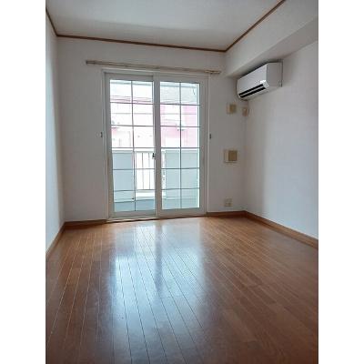 アヴニールⅩⅢ 103【管理NO：1-012113102-01030】 ★家具家電は申し込み後に搬入します★の物件写真2