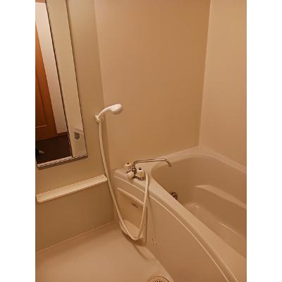 アヴニールⅩⅢ 103【管理NO：1-012113102-01030】 ★家具家電は申し込み後に搬入します★の物件写真4