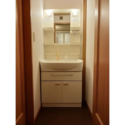 アヴニールⅩⅢ 103【管理NO：1-012113102-01030】 ★家具家電は申し込み後に搬入します★の物件写真6