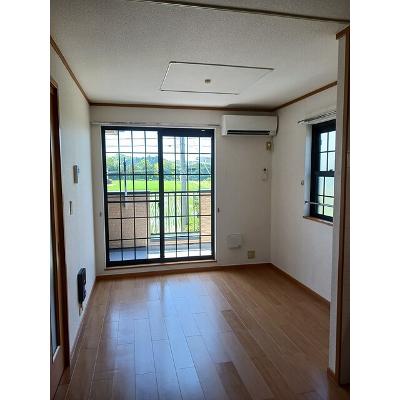 ティーフベルクＡ 201【管理NO：1-012011401-02010】 ★家具家電は申し込み後に搬入します★の物件写真2