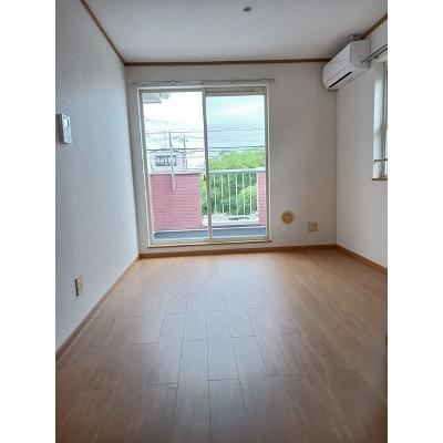 アヴニール 204【管理NO：1-011658601-02040】 ★家具家電は申し込み後に搬入します★の物件写真2