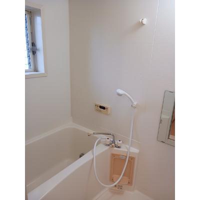 アヴニール 204【管理NO：1-011658601-02040】 ★家具家電は申し込み後に搬入します★の物件写真4