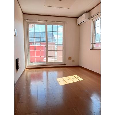 アヴニールⅥ 201【管理NO：1-010365402-02010】 ★家具家電は申し込み後に搬入します★の物件写真2