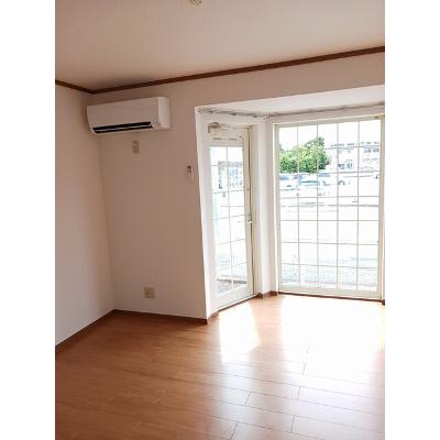 グレースコート２ 101【管理NO：1-010060301-01010】 ★家具家電は申し込み後に搬入します★の物件写真2