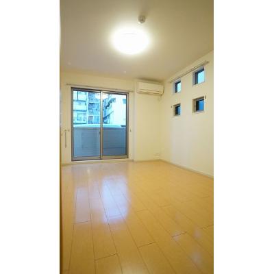 カーサ桜 102【管理NO：1-018863401-01020】 ★家具家電は申し込み後に搬入します★ ★2026年11月中旬入居可能★の物件写真2