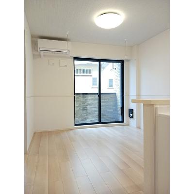 ローラン　コート 103【管理NO：1-028345501-01030】 ★家具家電は申し込み後に搬入します★の物件写真2