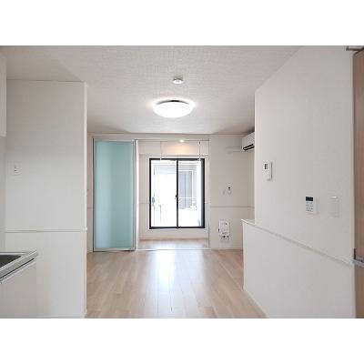 ＦＯＵＲ 102【管理NO：1-028581001-01020】 ★家具家電は申し込み後に搬入します★ ★2026年11月下旬入居可能★の物件写真2