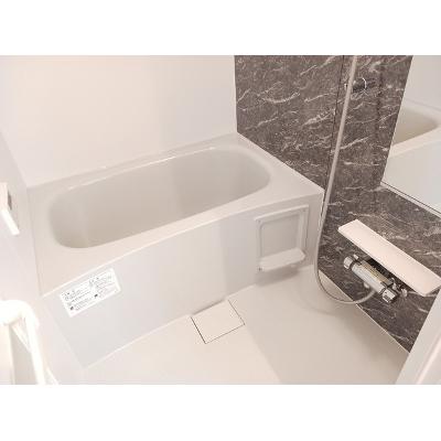 apartment 埼玉県三郷市新和３丁目１１０ 

↓地図はこちらから