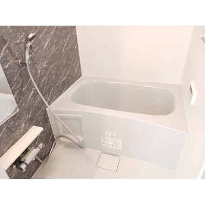 apartment 埼玉県三郷市新和３丁目１１０ 

↓地図はこちらから