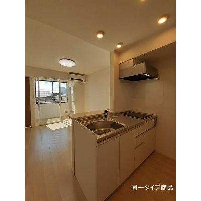 シャトレーベル 303【管理NO：1-027976301-03030】 ★家具家電は申し込み後に搬入します★ ★2026年09月上旬入居可能★の物件写真3